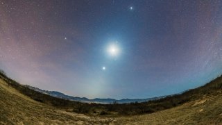 Fotografía de archivo de la alineación de los planetas Marte, Venus y Júpiter, en 2015.