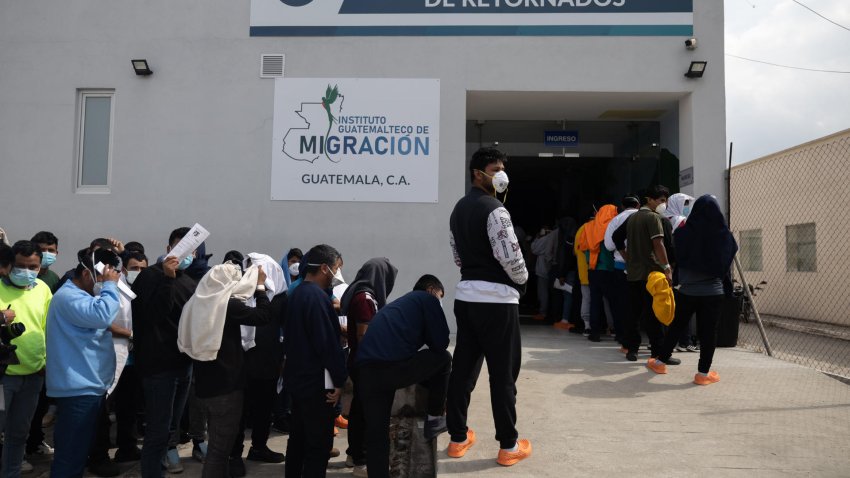 EE.UU. ha deportado a cerca de medio millón de extranjeros en los últimos ocho meses